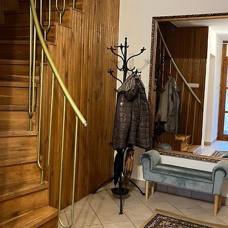 Boezsi Apartman Sárvár Zewnętrze zdjęcie